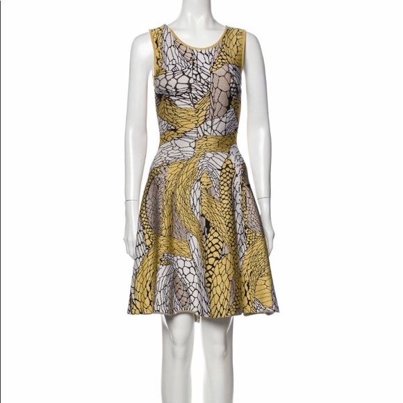 Issa London Yellow knee length dress - Picture 4 of 4